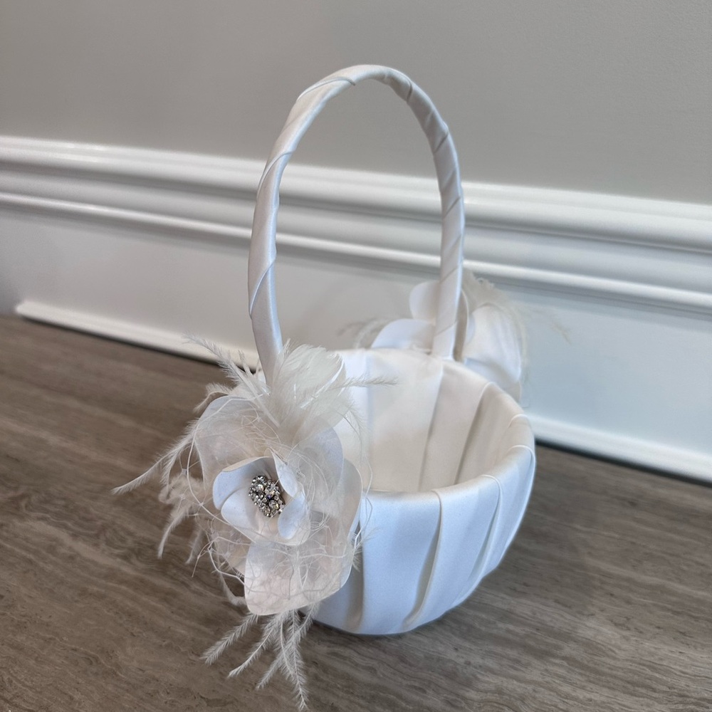 Custom White Flower girl Basket with Rhinestone Brooch, feathers and veil.